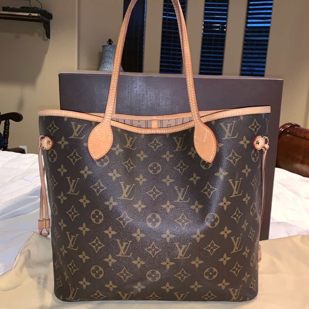 Louis Vuitton Neverful MM in great condition